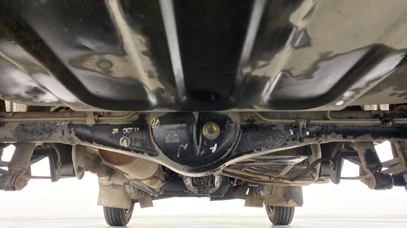 2011 Maruti OMNI E 8 STR, Petrol, Manual, 65,899 km, Rear Underbody