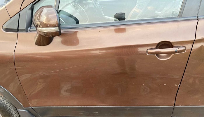 2016 Maruti S Cross ZETA 1.3, Diesel, Manual, 1,17,732 km, Front passenger door - Minor scratches