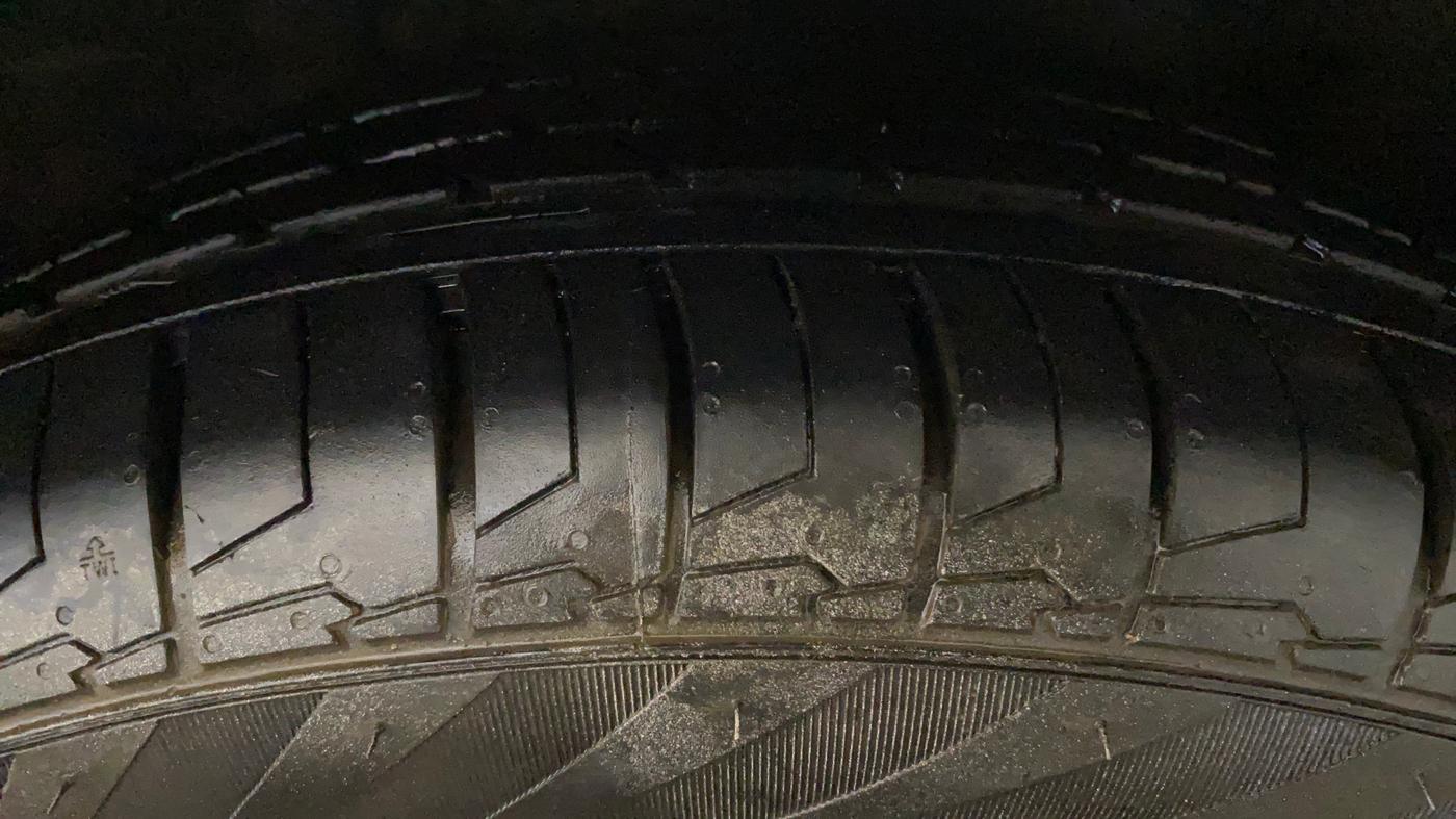2021 Ford Ecosport TREND 1.5L DIESEL, Diesel, Manual, 59,336 km, Right Front Tyre Tread