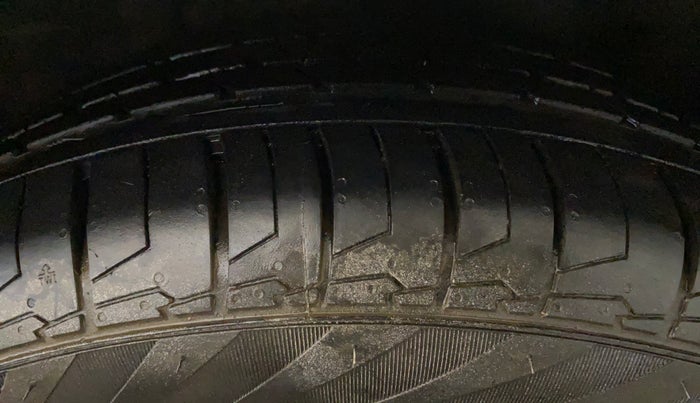 2021 Ford Ecosport TREND 1.5L DIESEL, Diesel, Manual, 59,282 km, Right Front Tyre Tread