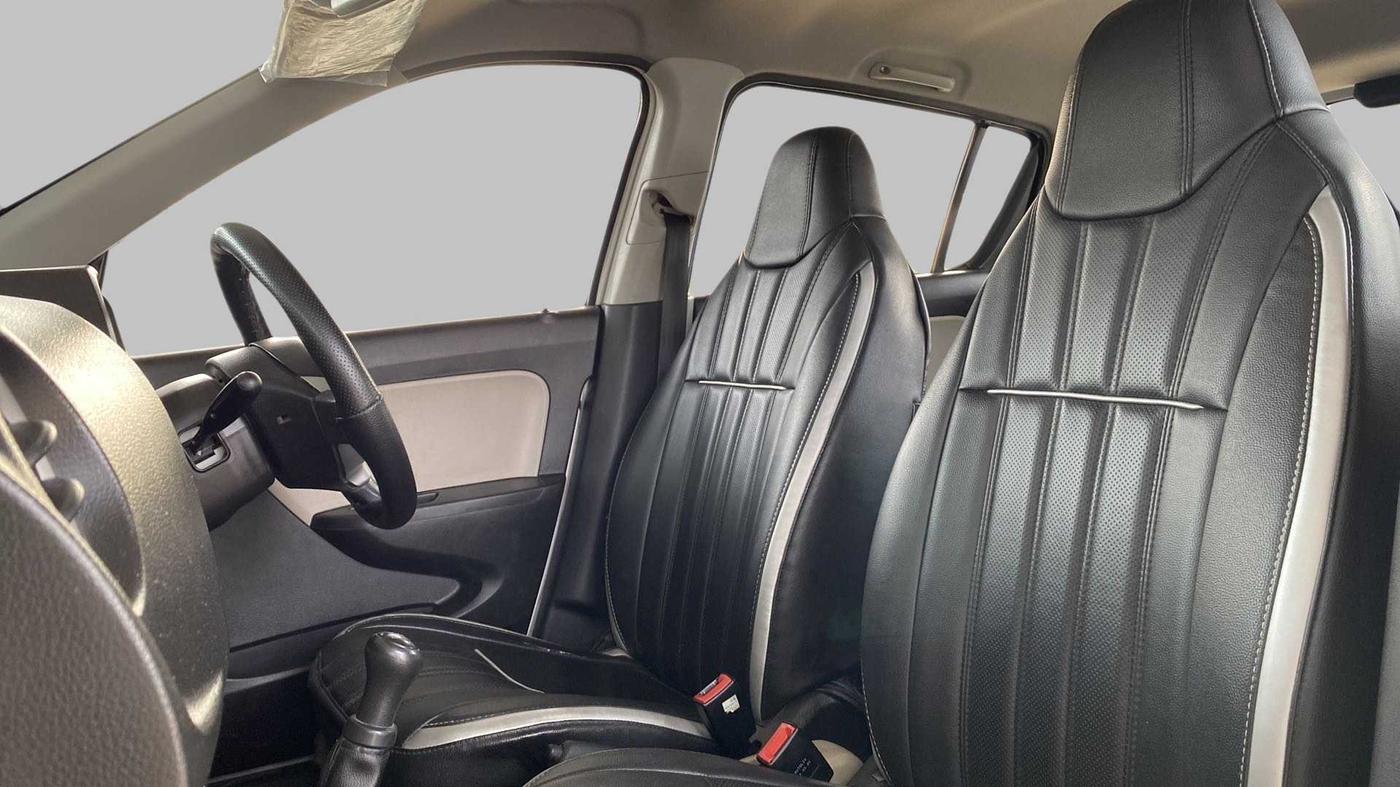2021 Maruti Alto LXI CNG, CNG, Manual, 52,604 km, Right Side Front Door Cabin