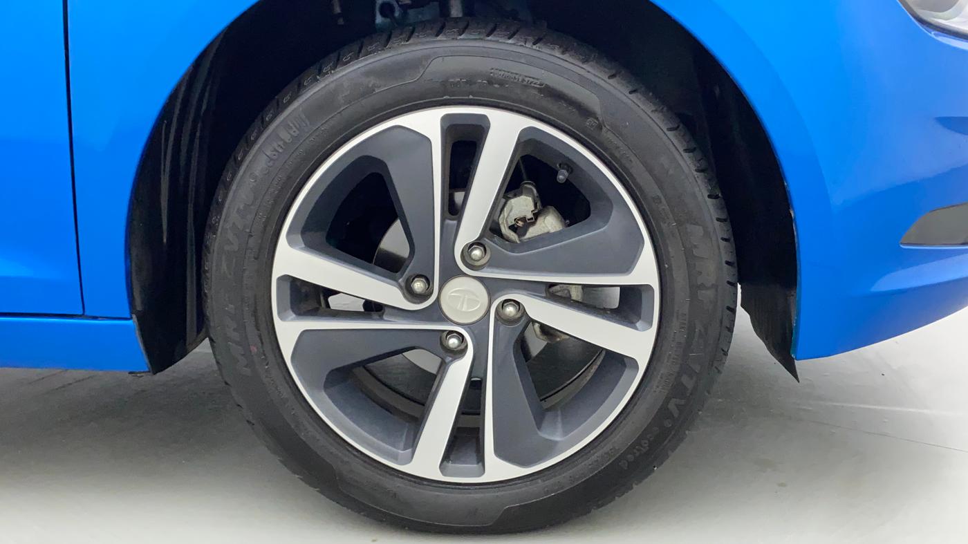 2022 Tata ALTROZ XZ PLUS I-TURBO PETROL, Petrol, Manual, 1,474 km, Right Front Wheel
