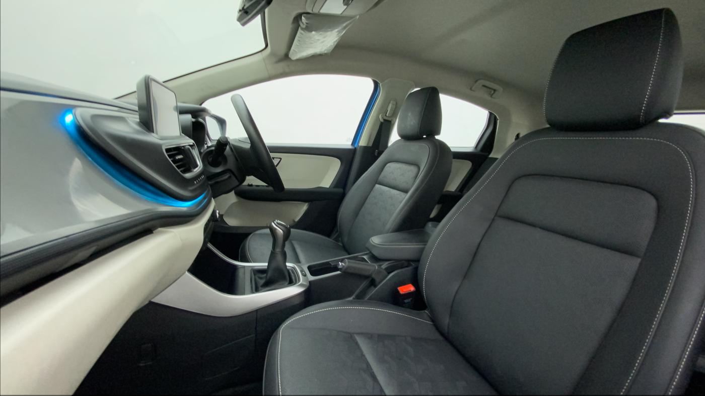 2022 Tata ALTROZ XZ PLUS I-TURBO PETROL, Petrol, Manual, 1,474 km, Right Side Front Door Cabin