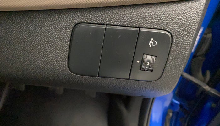2017 Hyundai Grand i10 ASTA 1.2 KAPPA VTVT, Petrol, Manual, 28,434 km, Dashboard - Headlight height adjustment not working