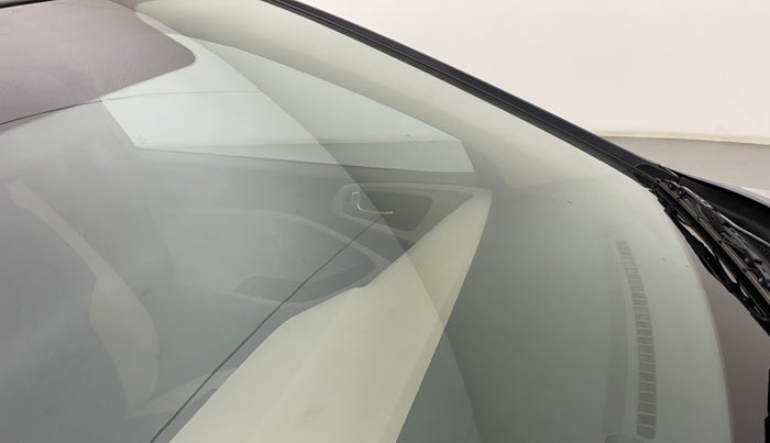 2019 Hyundai Elite i20 MAGNA PLUS 1.2, Petrol, Manual, 26,752 km, Front windshield - Minor spot on windshield