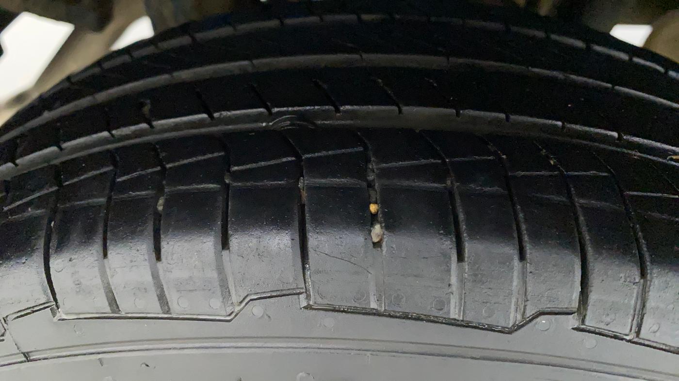 2016 Maruti Alto K10 VXI (O), Petrol, Manual, 62,365 km, Right Rear Tyre Tread