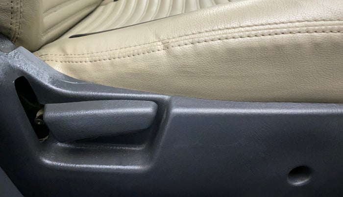 2016 Maruti Alto K10 VXI (O), Petrol, Manual, 62,365 km, Driver Side Adjustment Panel