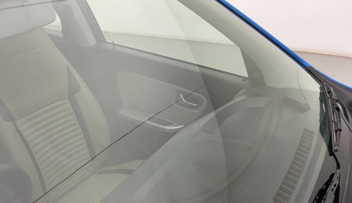 2016 Maruti Alto K10 VXI (O), Petrol, Manual, 62,365 km, Front windshield - Minor spot on windshield