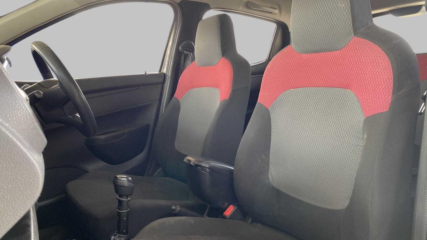 2018 Renault Kwid RXT 1.0, Petrol, Manual, 42,155 km, Right Side Front Door Cabin