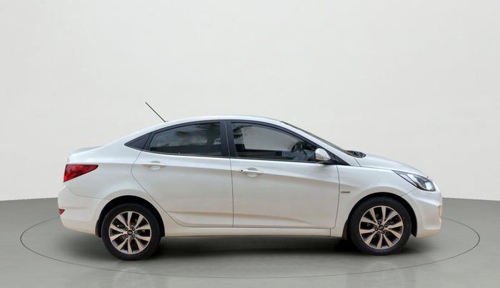 2015 Hyundai Verna FLUIDIC 1.6 CRDI SX, Diesel, Manual, 99,193 km, Right Side View