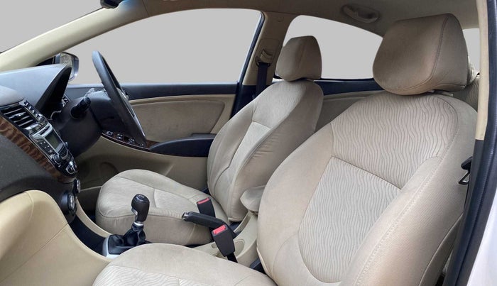 2015 Hyundai Verna FLUIDIC 1.6 CRDI SX, Diesel, Manual, 99,193 km, Right Side Front Door Cabin