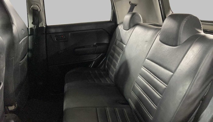 2021 Maruti New Wagon-R LXI CNG 1.0, CNG, Manual, 26,277 km, Right Side Rear Door Cabin