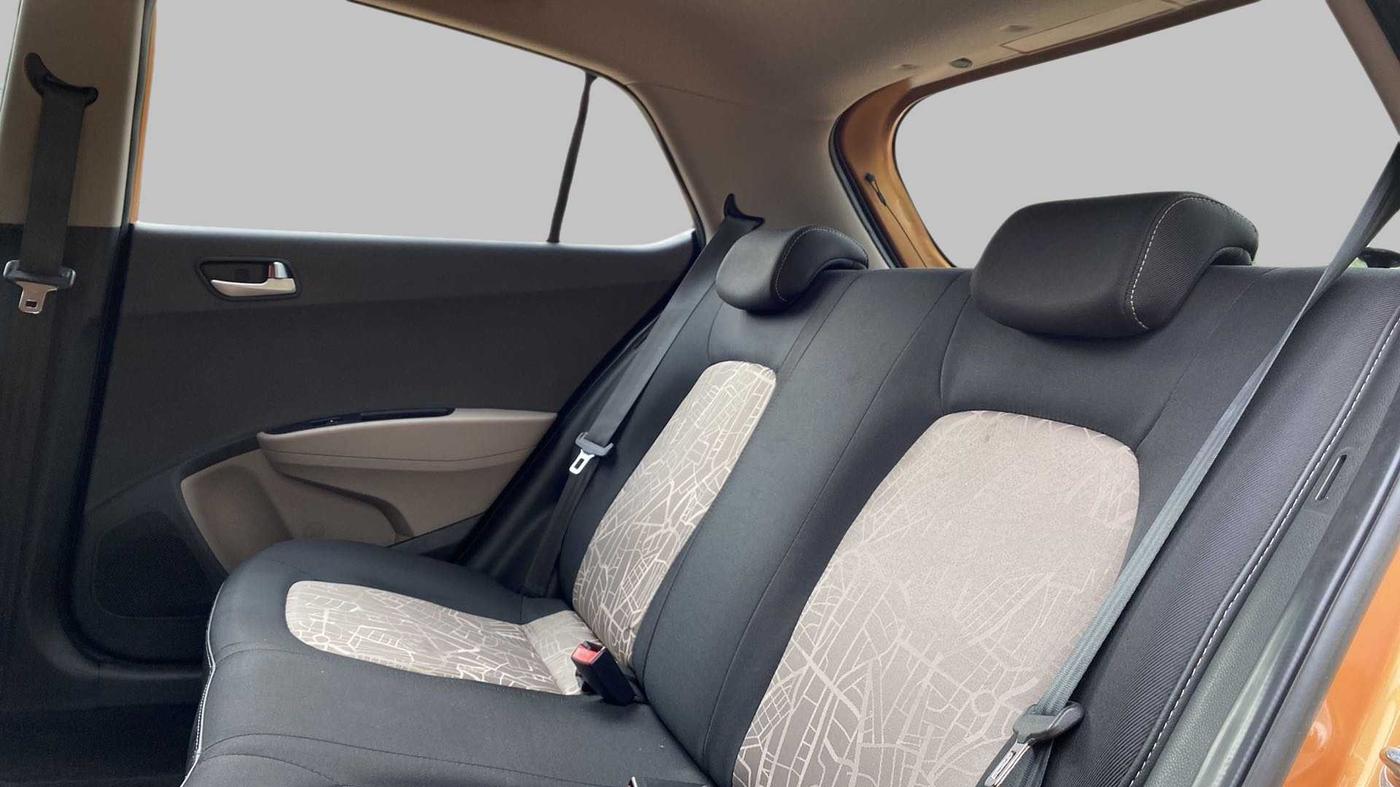 2014 Hyundai Grand i10 ASTA (O) 1.2 KAPPA VTVT, Petrol, Manual, 30,745 km, Right Side Rear Door Cabin