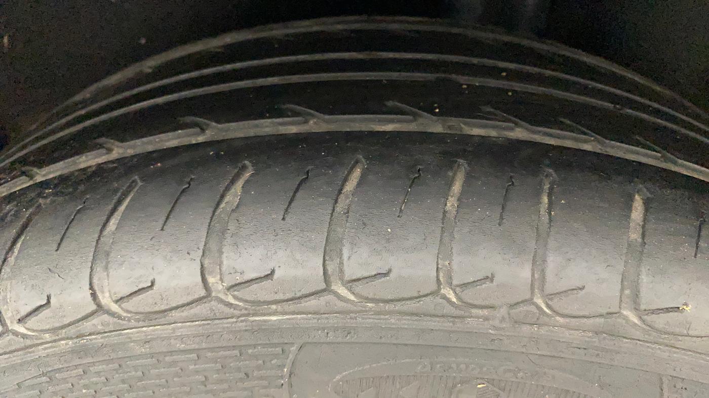 2019 Ford Ecosport TREND + 1.5L PETROL AT, Petrol, Automatic, 47,130 km, Left Rear Tyre Tread