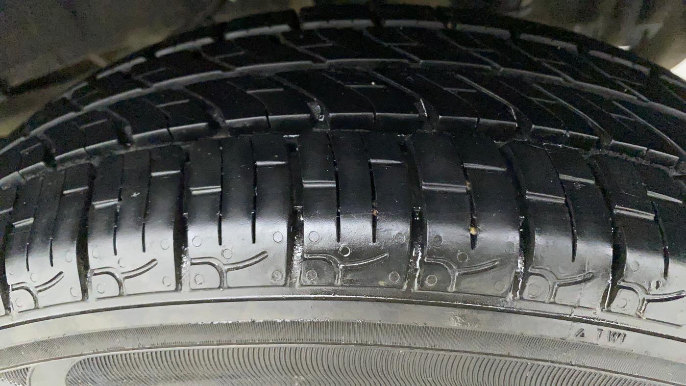 2016 Datsun Go Plus T, Petrol, Manual, 52,642 km, Left Rear Tyre Tread