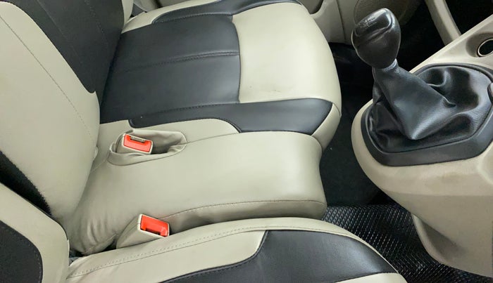 2016 Datsun Go Plus T, Petrol, Manual, 52,642 km, Gear Lever