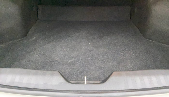 2017 Maruti Ciaz ZXI AT, Petrol, Automatic, 47,765 km, Boot Inside
