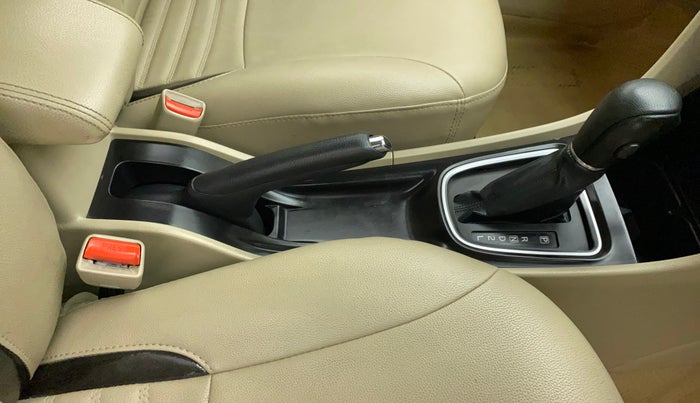 2017 Maruti Ciaz ZXI AT, Petrol, Automatic, 47,765 km, Gear Lever