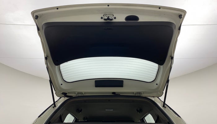2016 Hyundai Creta SX PLUS AT 1.6 DIESEL, Diesel, Automatic, 1,11,380 km, Boot Door Open
