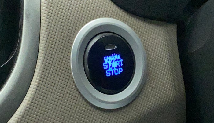 2016 Hyundai Creta SX PLUS AT 1.6 DIESEL, Diesel, Automatic, 1,11,380 km, Keyless Start/ Stop Button
