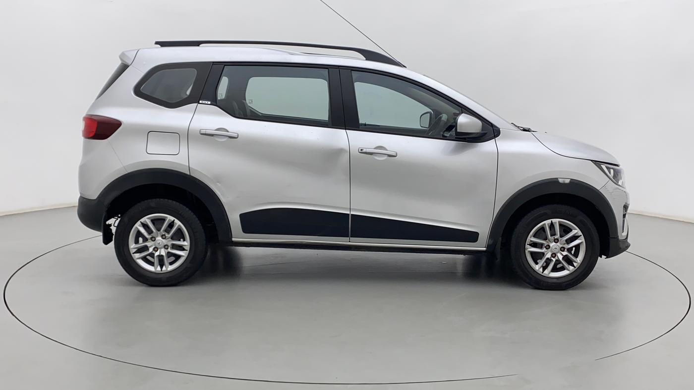 2019 Renault TRIBER RXT, Petrol, Manual, 28,705 km, Right Side View