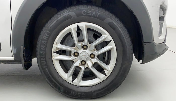 2019 Renault TRIBER RXT, Petrol, Manual, 28,705 km, Right Front Wheel