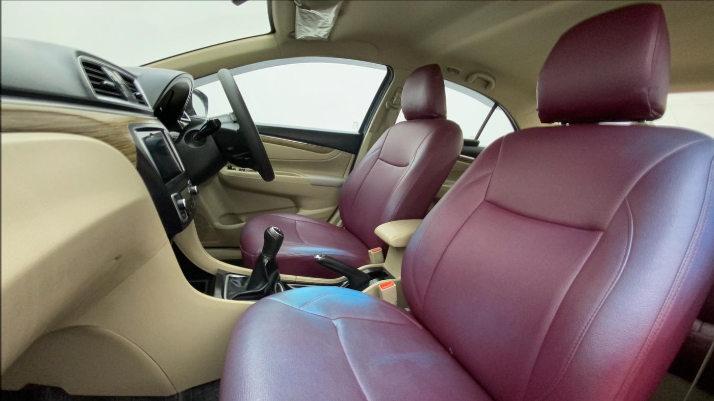 2018 Maruti Ciaz ALPHA 1.5 SHVS PETROL, Petrol, Manual, 44,764 km, Right Side Front Door Cabin