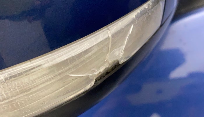 2018 Maruti Ciaz ALPHA 1.5 SHVS PETROL, Petrol, Manual, 44,764 km, Right rear-view mirror - Indicator light has minor damage
