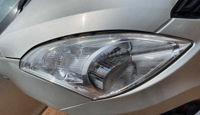 2014 Maruti Swift Dzire VXI, Petrol, Manual, 85,217 km, Right headlight - Minor scratches