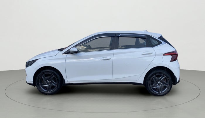 2022 Hyundai NEW I20 SPORTZ 1.2 MT, Petrol, Manual, 17,492 km, Left Side