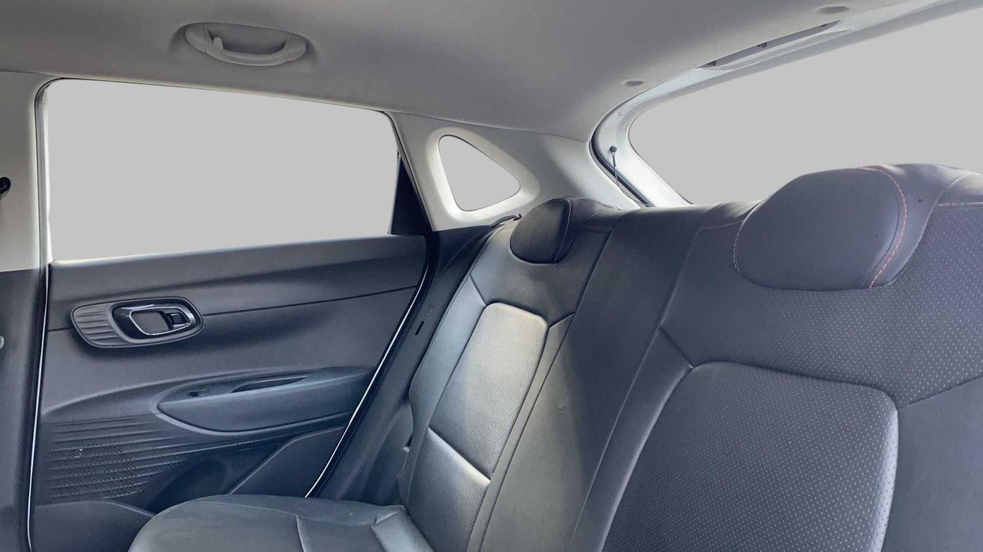 2022 Hyundai NEW I20 SPORTZ 1.2 MT, Petrol, Manual, 17,492 km, Right Side Rear Door Cabin