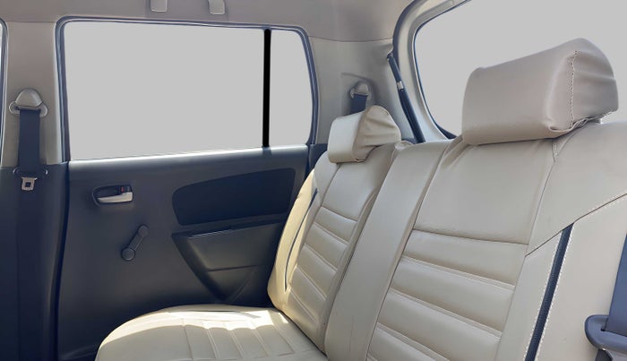 2011 Maruti Wagon R 1.0 LXI, Petrol, Manual, 1,10,053 km, Right Side Rear Door Cabin