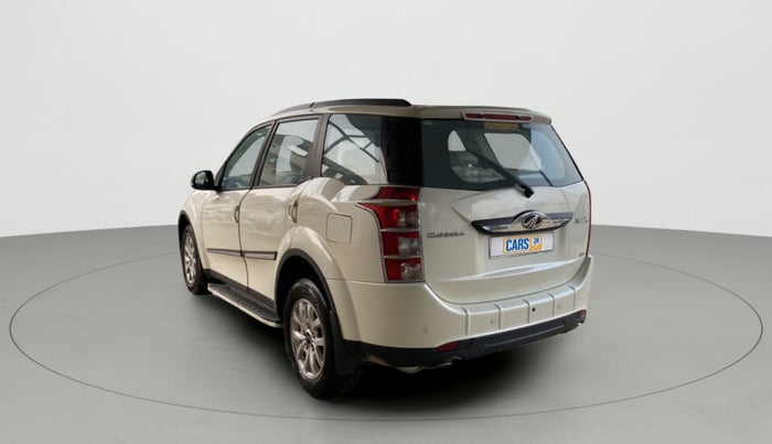 2017 Mahindra XUV500 W8, Diesel, Manual, 22,083 km, Left Back Diagonal