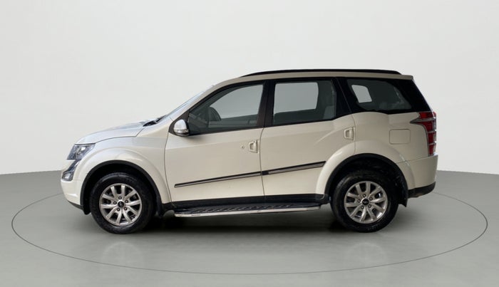 2017 Mahindra XUV500 W8, Diesel, Manual, 22,083 km, Left Side