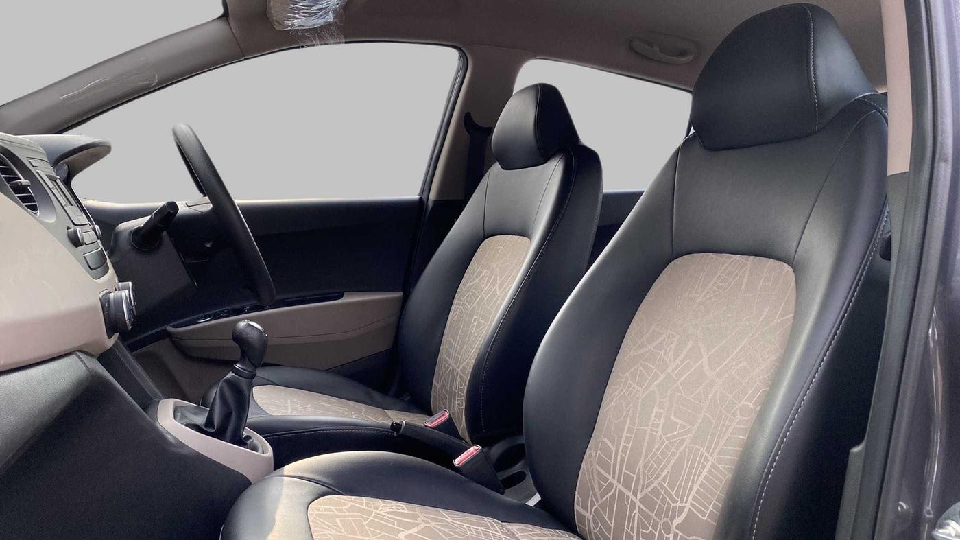 2018 Hyundai Grand i10 MAGNA 1.2 KAPPA VTVT, Petrol, Manual, 19,366 km, Right Side Front Door Cabin