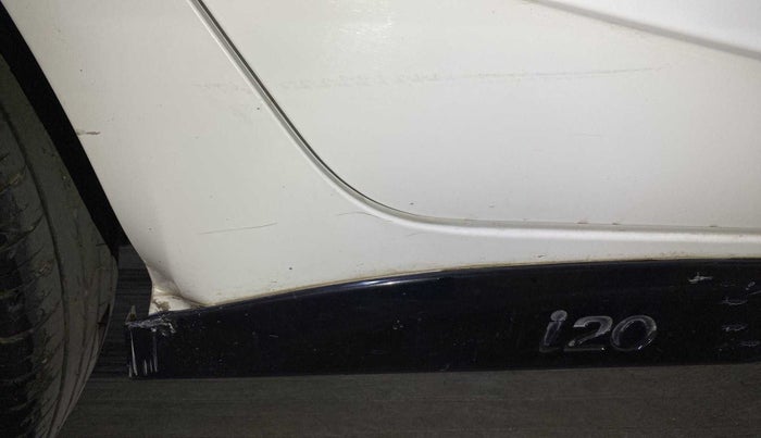 2020 Hyundai NEW I20 SPORTZ 1.5 MT, Diesel, Manual, 36,132 km, Right running board - Slightly dented