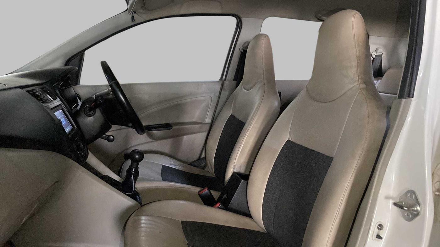 2016 Maruti Celerio LXI, Petrol, Manual, 96,184 km, Right Side Front Door Cabin