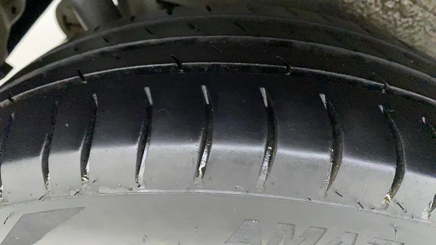 2017 Maruti Wagon R 1.0 VXI, Petrol, Manual, 55,676 km, Right Rear Tyre Tread