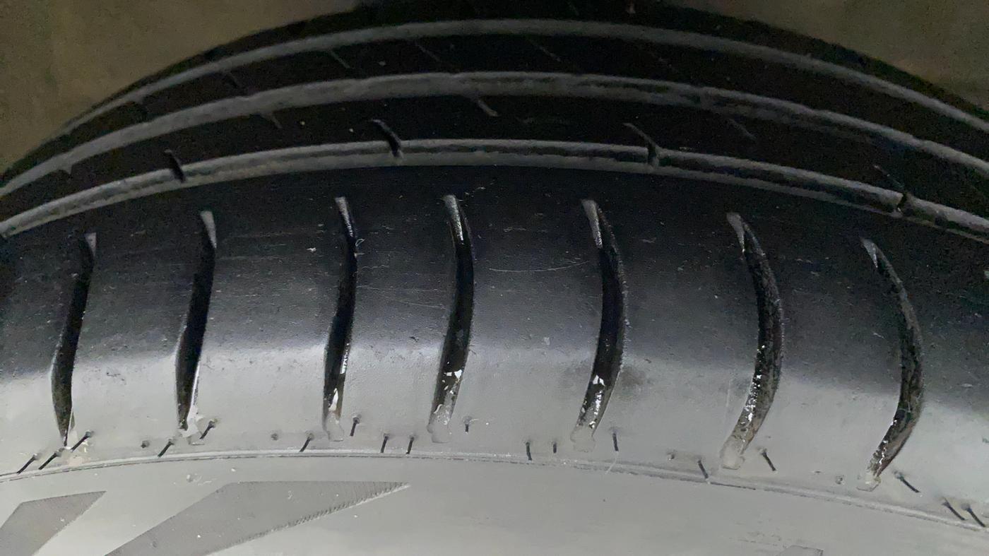 2017 Maruti Wagon R 1.0 VXI, Petrol, Manual, 55,676 km, Right Front Tyre Tread