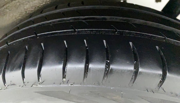2017 Maruti Wagon R 1.0 VXI, Petrol, Manual, 55,676 km, Left Rear Tyre Tread