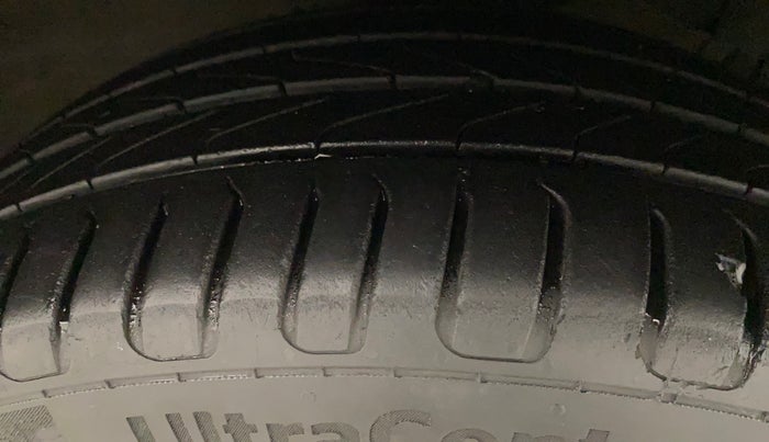 2017 Maruti Ciaz ZDI+ SHVS, Diesel, Manual, 86,159 km, Right Front Tyre Tread
