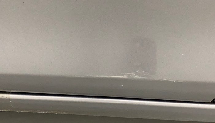 2017 Maruti Ciaz ZDI+ SHVS, Diesel, Manual, 86,159 km, Front passenger door - Minor scratches