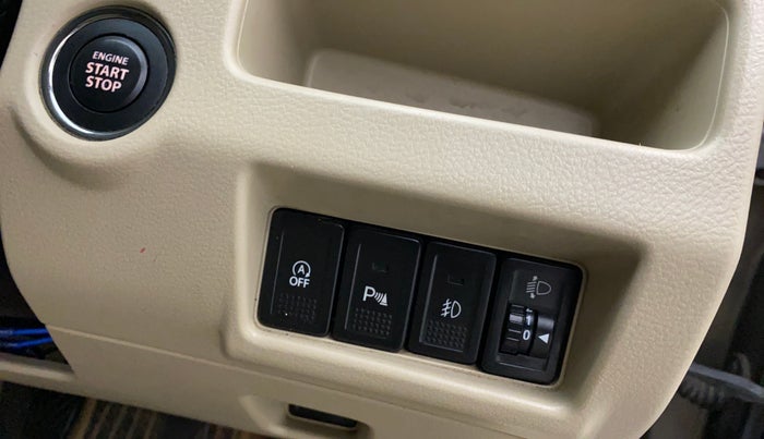 2017 Maruti Ciaz ZDI+ SHVS, Diesel, Manual, 86,159 km, Dashboard - Headlight height adjustment not working