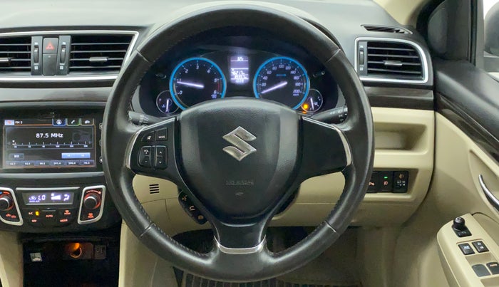 2017 Maruti Ciaz ZDI+ SHVS, Diesel, Manual, 86,159 km, Steering Wheel Close Up