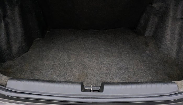 2016 Honda Amaze 1.2L I-VTEC SX, Petrol, Manual, 81,657 km, Boot Inside