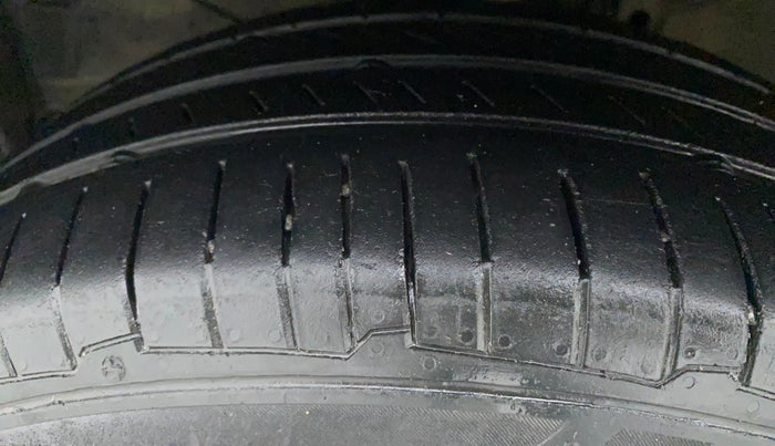 2016 Honda Amaze 1.2L I-VTEC SX, Petrol, Manual, 81,657 km, Left Front Tyre Tread