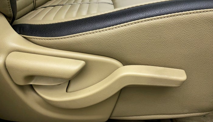 2016 Honda Amaze 1.2L I-VTEC SX, Petrol, Manual, 81,657 km, Driver Side Adjustment Panel