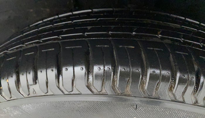 2021 Tata ALTROZ XT I-TURBO PETROL, Petrol, Manual, 3,895 km, Left Rear Tyre Tread