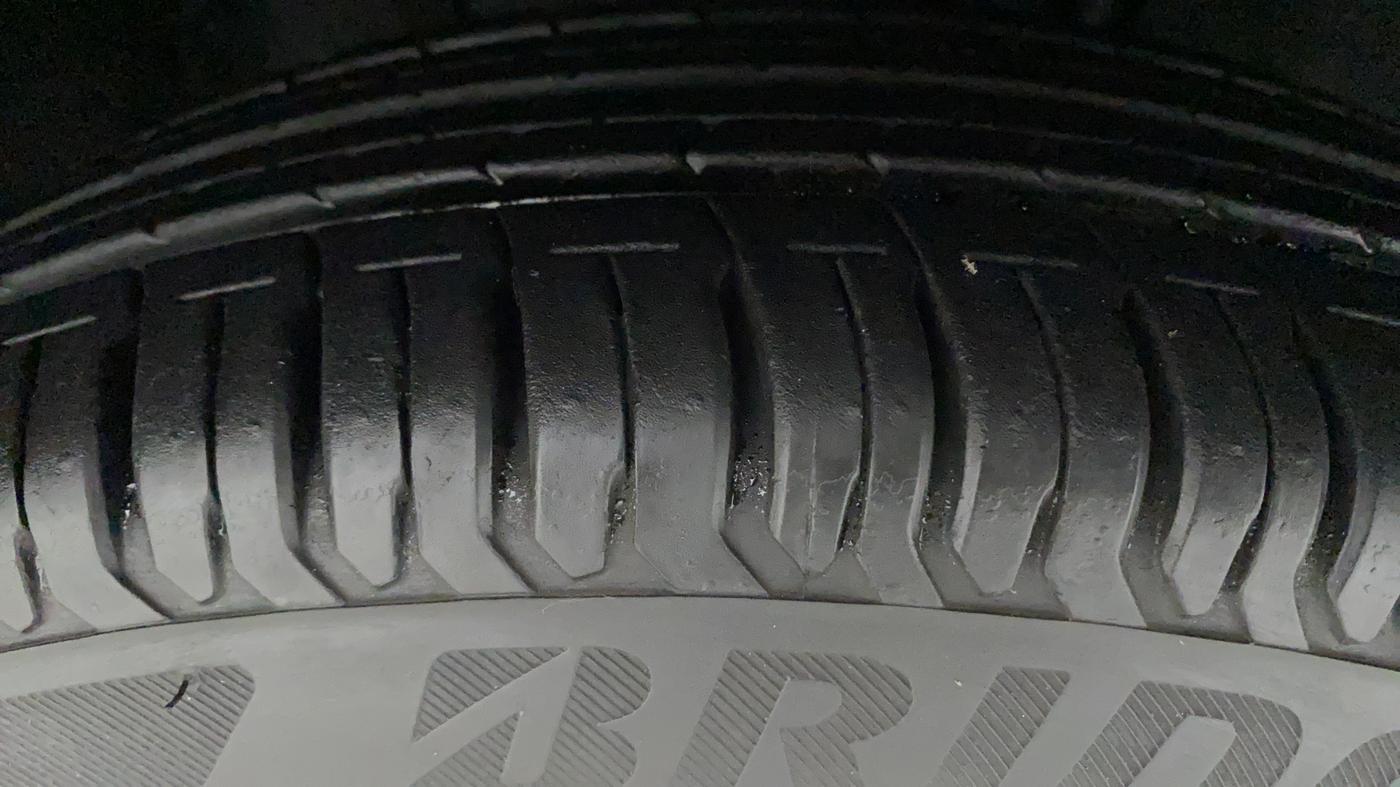 2021 Tata ALTROZ XT I-TURBO PETROL, Petrol, Manual, 3,895 km, Right Front Tyre Tread