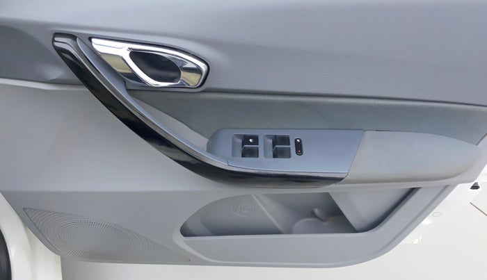 2020 Tata TIGOR XZ PLUS PETROL, Petrol, Manual, 34,935 km, Driver Side Door Panels Control
